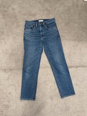 Madewell High-Rise Straight Jeans in size 27